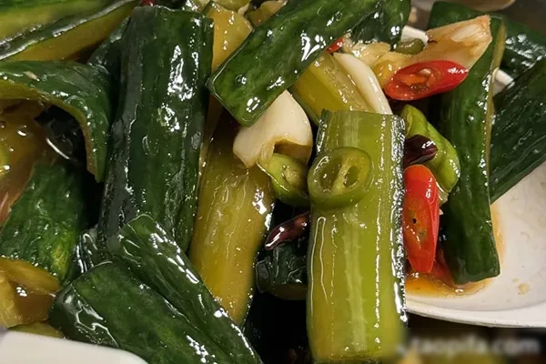农家炝腌小黄瓜视频教程-爆汁配方社