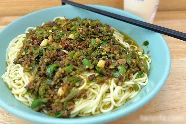 鲜椒牛肉酱拌面视频教程-爆汁配方社