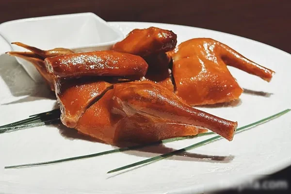 图片[1]-皮水、玻璃脆皮浆(烧鸡烧鸭烧鹅)通用配方和视频教程-爆汁配方社