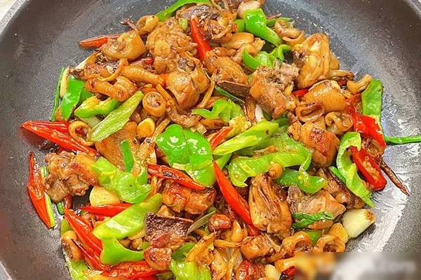 肥大坨肥肠鸡《实体》技术配方和视频教程-爆汁配方社