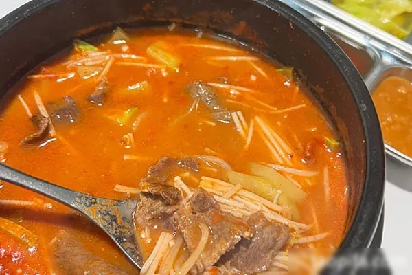 东北酱汤制作&大骨头&酱脊骨技术配方和视频教程-爆汁配方社