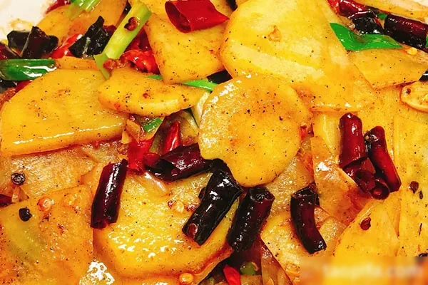 图片[1]-延边美味啤酒菜干椒土豆片视频教程-爆汁配方社