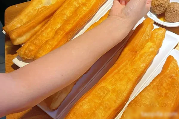 金牌手臂大油条制作视频教程-爆汁配方社