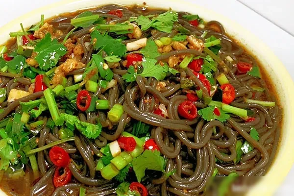 图片[1]-酸辣蕨根粉汁水制作视频教程-爆汁配方社