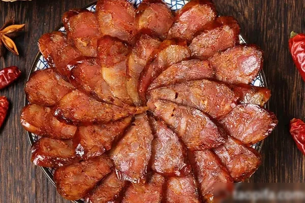 各种腊肠香肠商业版加工技术教程-爆汁配方社