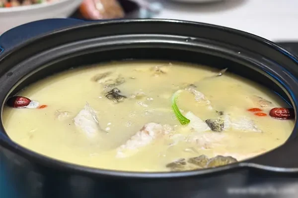 图片[1]-奶汤炖鱼教学视频-爆汁配方社